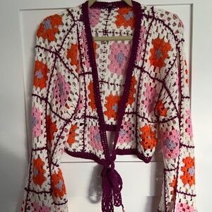 Cropped Crochet Top With Bell Bottom Long Sleeves NWT Size XL